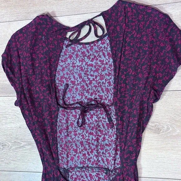 Urban Outfitters Lindsey Floral Open Back Midi Dress - Picture 12 of 13